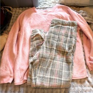 Super soft pjs Sz large